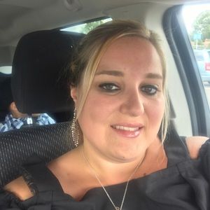 Meet your Posher, Janelle